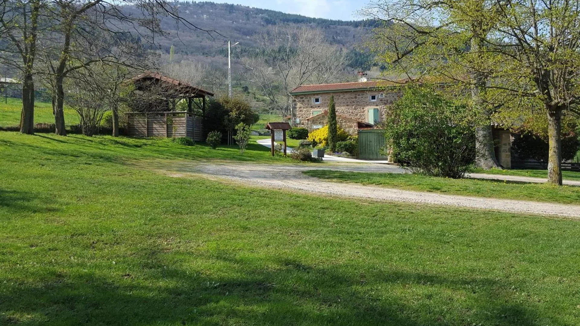 Gite De Charme Avec Piscine Privee, Terrasse Et Cour Close A Saint-Appolinard - Fr-1-496-202 Saint-Appolinard (Loire)